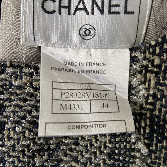 Chanel Vintage Tweed Dress - Fall 2006 - Picture 6 of 7